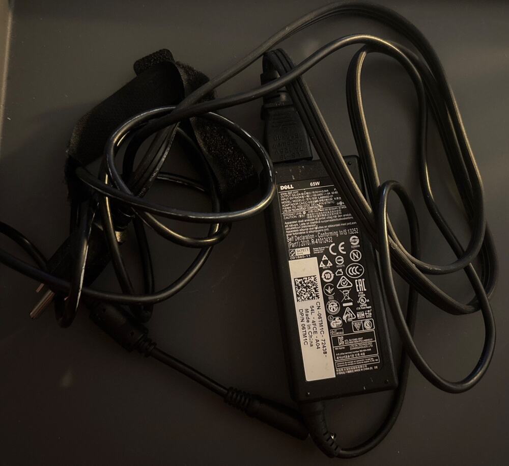 DELL AC Adapter Model LA65NS2-01
